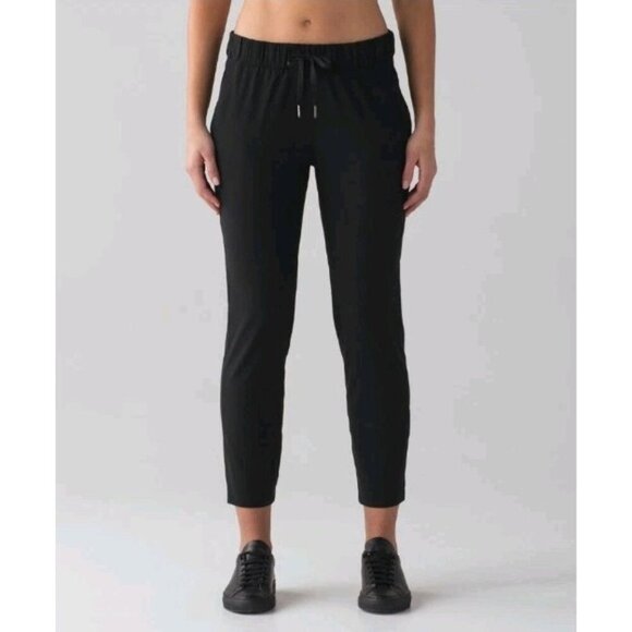 Lululemon On The Fly Pant *Woven 28" Black Size 6 - Picture 4 of 4